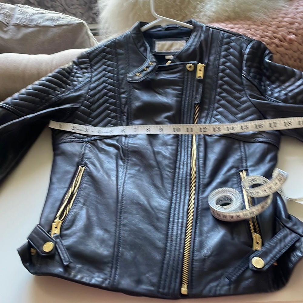 Michael Kors Navy Leather - Picture 1 of 5